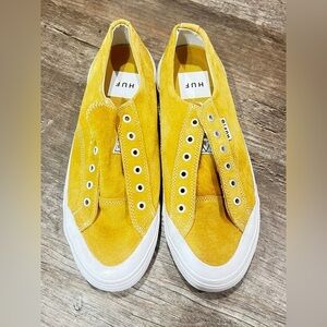 FINAL PRICE HUF Classic Lo Sneaker Men's  Golden Suede Skater Shoe Footwear